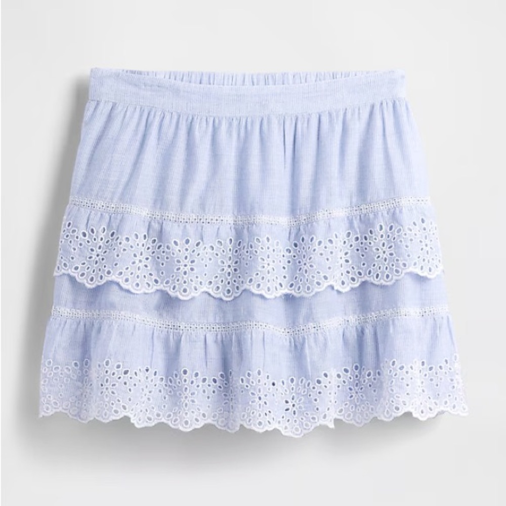 GAP Light Blue Eyelet Tiered Mini Skort with Lace Trim